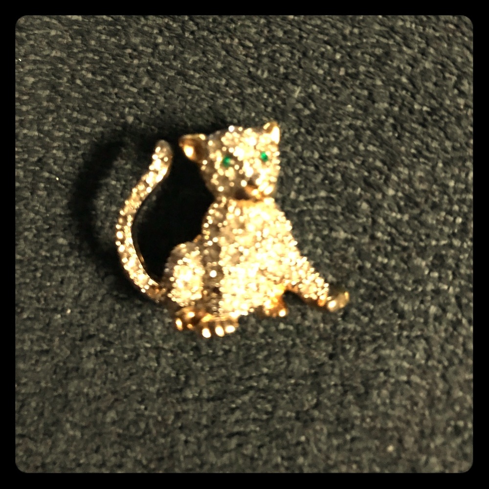 Vintage cat pendant